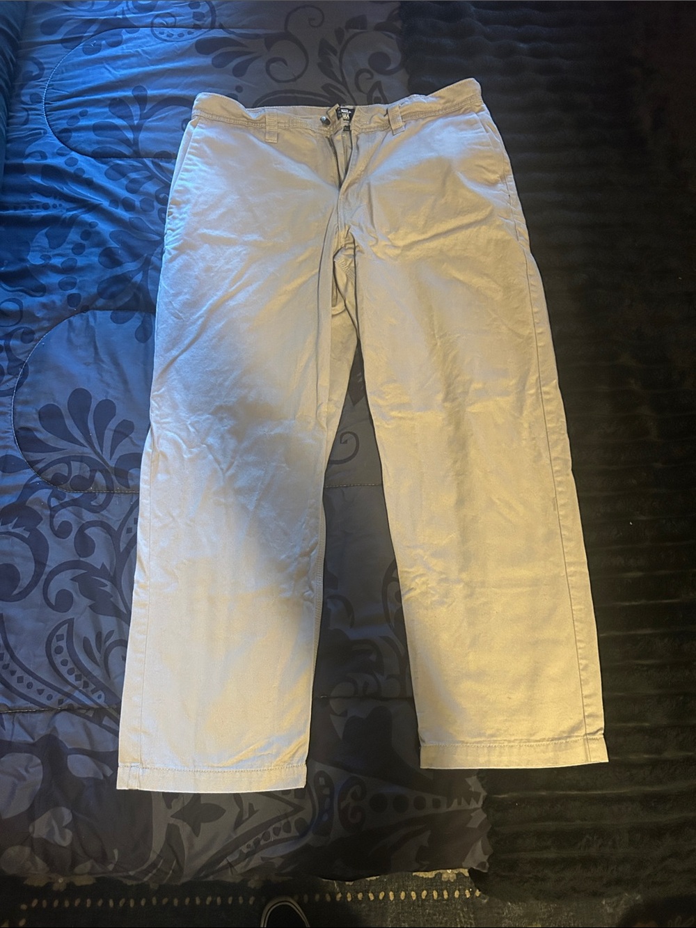 Vans Men's Khaki Straight-Leg Chinos in Light Tan